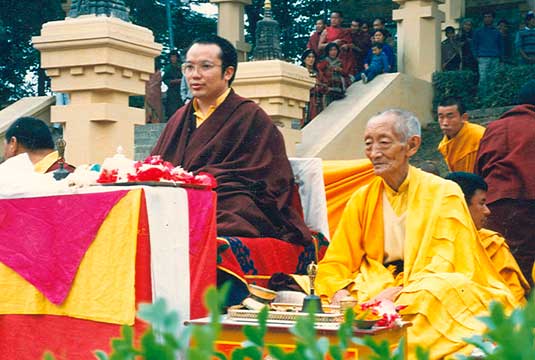 Kenting Tai Situpa and the late Kalu Rinpoche in Kagyu Monlam at Bodhgaya